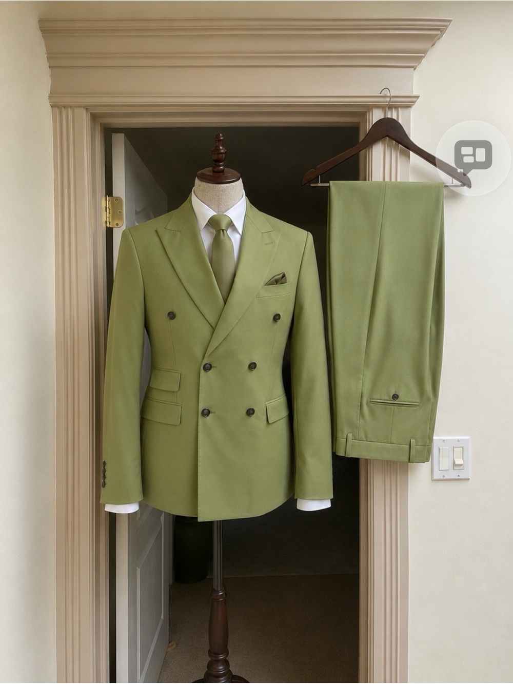 Double Breasted Men’s Suit